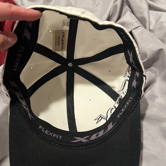 Fox hat - Picture 4 of 5